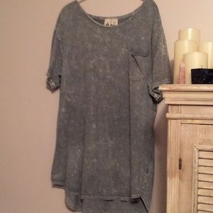 Urban Outfitters gray acid wash tee XL